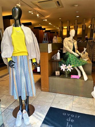 spring collection ALDRIDGEニット＆KOKIAスカート・ツイードジレ＆Doneeyuスカート