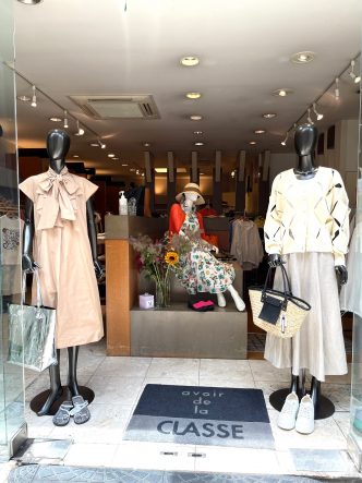 DUAL VIEWワンピース＆ma couleurリネンスカート＆lilly linqueカーディガン＆NOUQUE　Tシャツ
