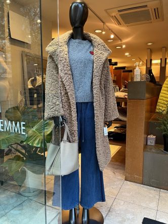 DUAL VIEWフェイクムートンコート