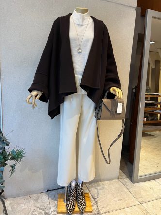 ブラウン系のアウターのコーディネート♪　B7マント風コート＆KOKIAレオパード柄エコファージャケット＆LeMARAISフーディ