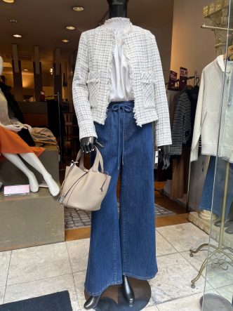 春ツイードのコーディネート♡　KOKIAツイードジャケット＆デニム＆ブラックパンツ＆NOUQUEブラウス＆