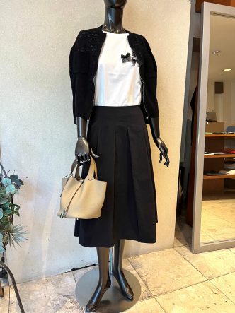 ALDRIDGEジャガードレースカーディガン＆BEATRICEリボンTシャツ＆NOUQUEタフタスカート＆anni plusレース襟ニット