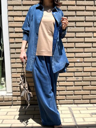 ライトデニムのセットアップ♪B7ライトデニムブラウス＆ライトデニムイージーパンツ＆maturita Tシャツ