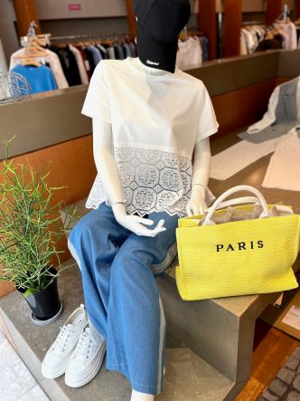 ALDRIDGEレースコンビトップス＆LOURDES定番細身パンツ