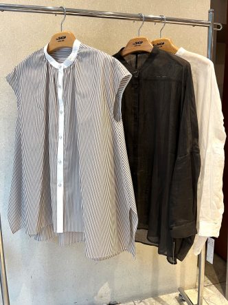 長めトップスです♪　NOUQUEストライプブラウス＆リネンギャザーブラウス
