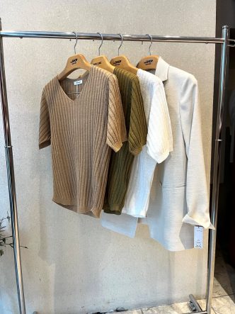 lilly linqueリネンVネックニット＆NOUQUEジャケット