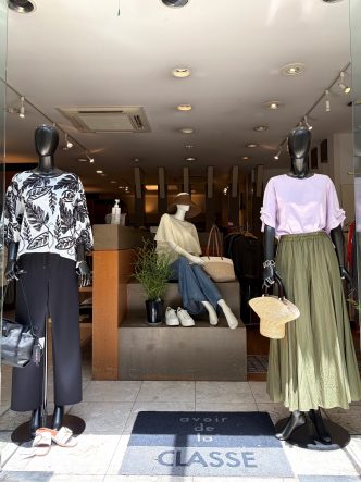 ディスプレイより♪KOKIAボタニカル刺繍ブラウス＆NOUQUEコットンスカート＆anni plusパール付きカットソー