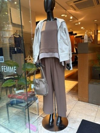 セットアップコーディネート♪KOKIAブラウス＆パンツ＆スカート　matuirta裏起毛フードジャケット(パーカー)